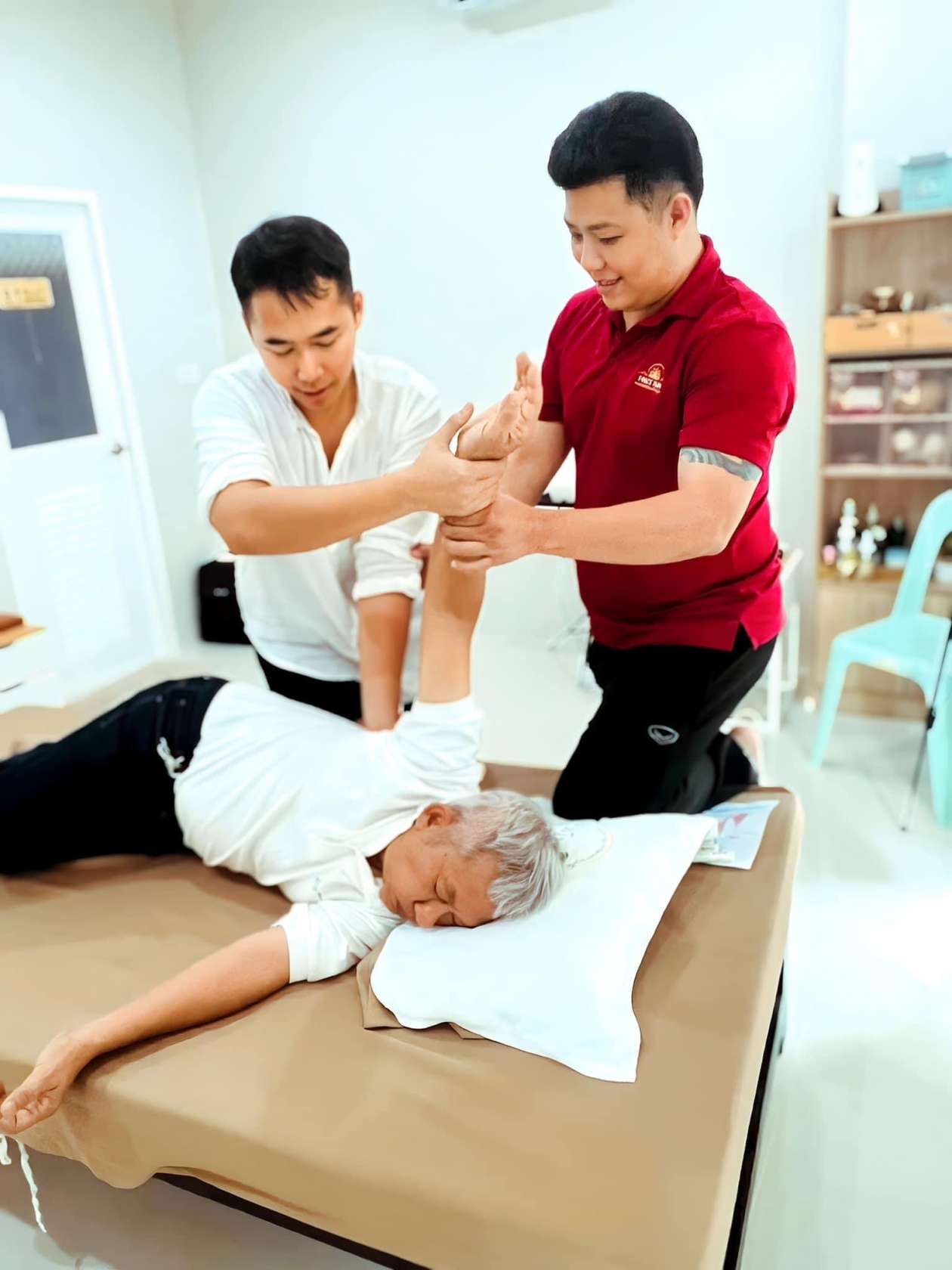 Master of Thai Medicine & Pain Relief 